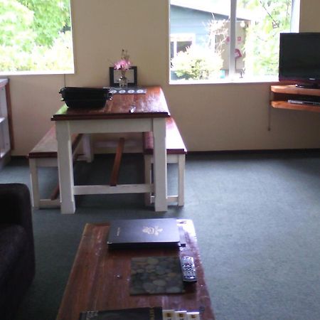 Creel Lodge ตูรางี ภายนอก รูปภาพ
